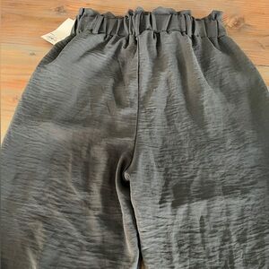 Reposhing Charcoal XS paper bag Taper Pant